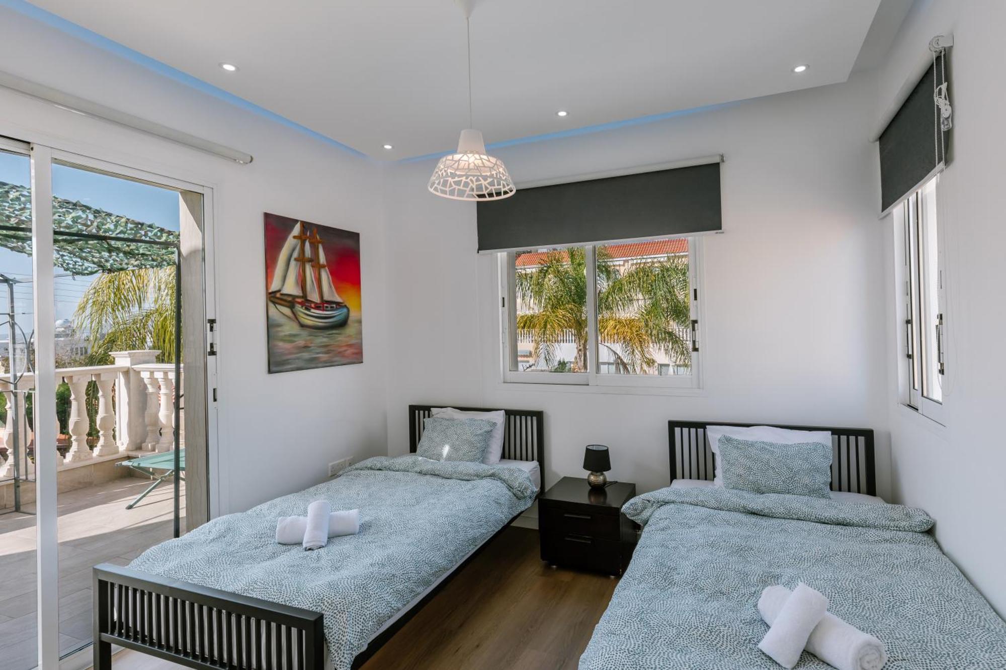 Villa Myria Paphos ภายนอก รูปภาพ