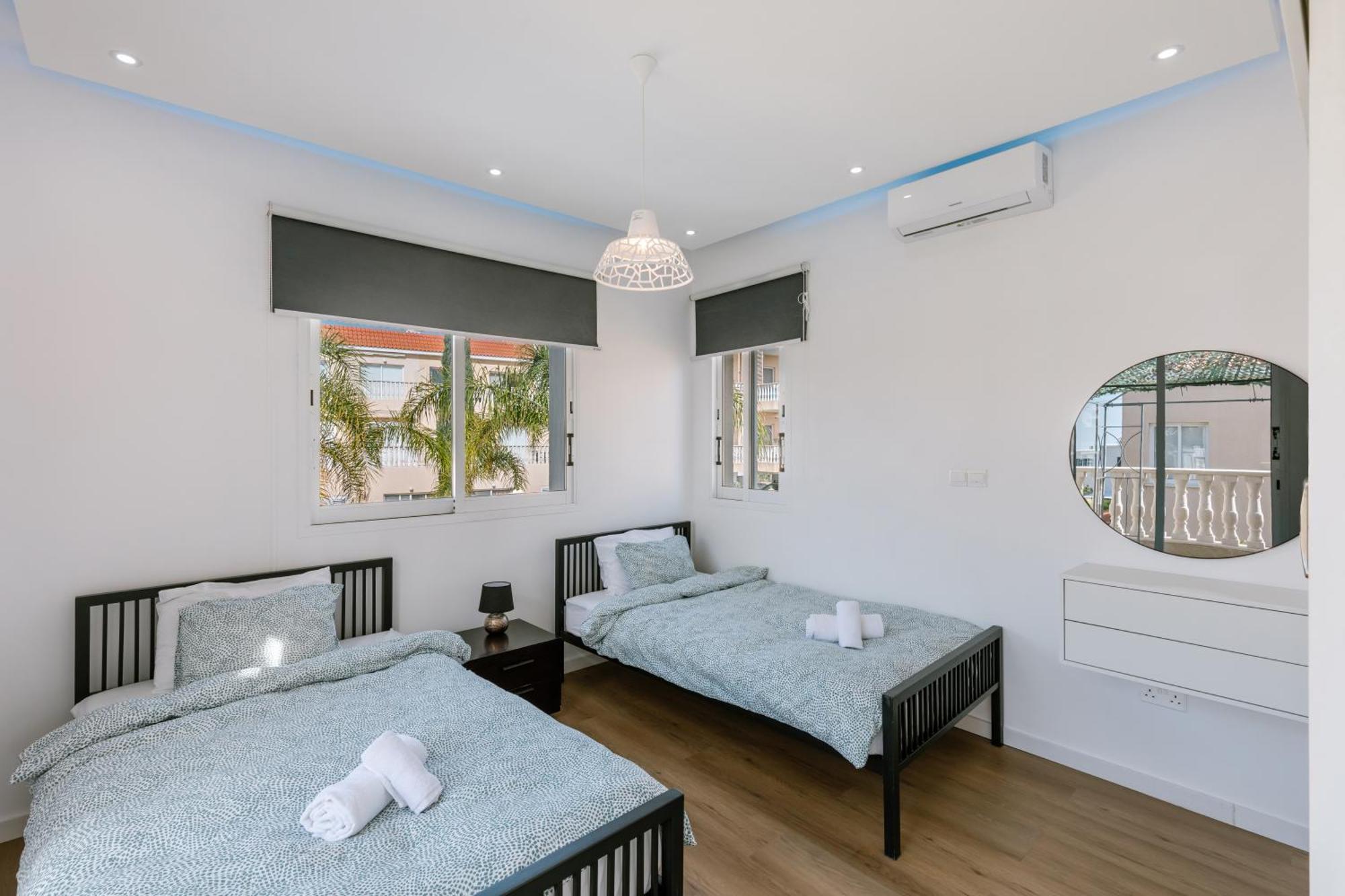 Villa Myria Paphos ภายนอก รูปภาพ